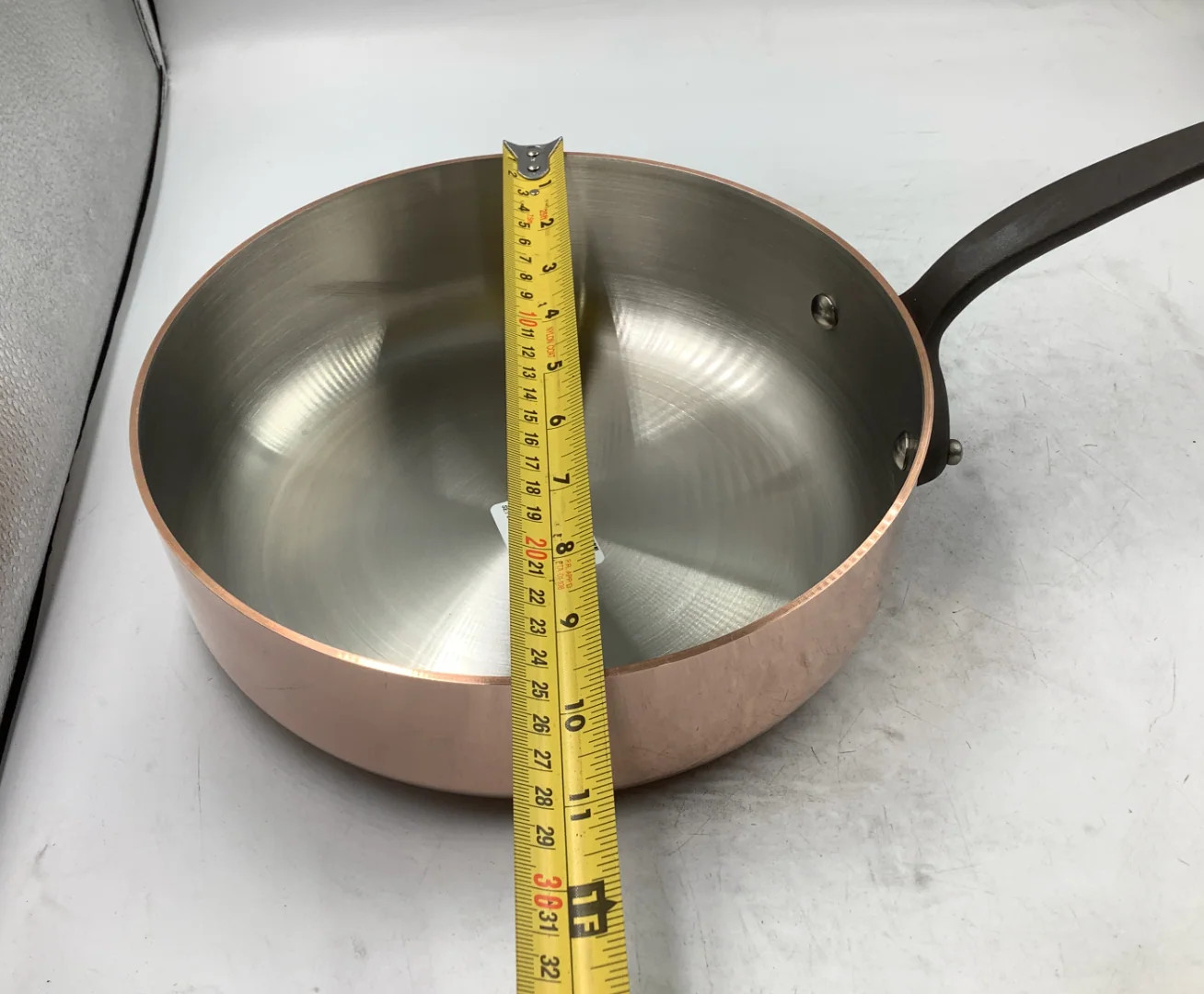 Mauviel M’Heritage 250 CI Copper Saute pan With Lid, Cast Iron Handle, 3.3-Qt