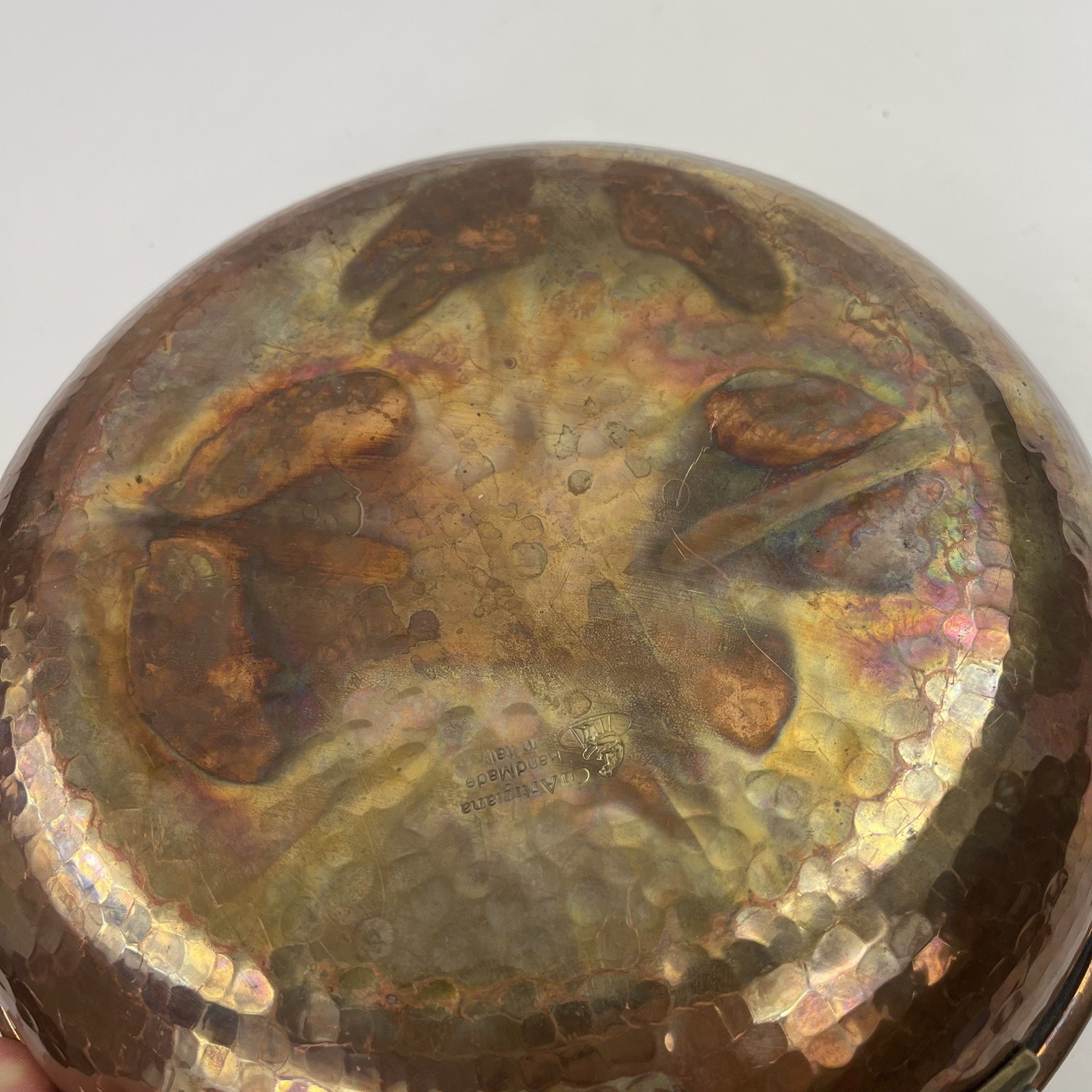 CU ARTIGIANA HAMMERED COPPER 12″ SAUCIER PAN W/ TIN LINING A MADE IN ITALY USED