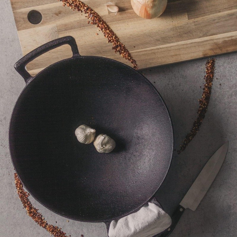 Preseasoned Cast Iron Wok Compatible W/ Gas Electric Induction Cooktops Stir Fry
