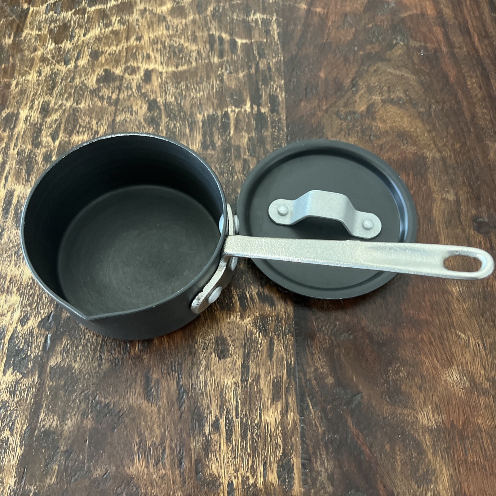 Calphalon Commercial Anodized Aluminum 1/2qt. (2 Cup) Sauce Pan Pour Spout & Lid