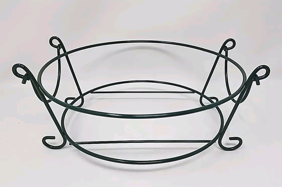 Temp-Tations Ovenware Green Holly Berry 2 QT Round Casserole dish w/Lid & Rack
