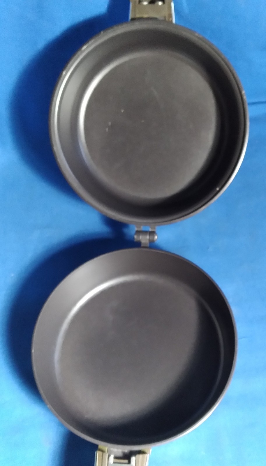Joie Jo!e Omelet Ease Pan Nonstick Breakfast Skillet Pan Easy Flip Single Serve