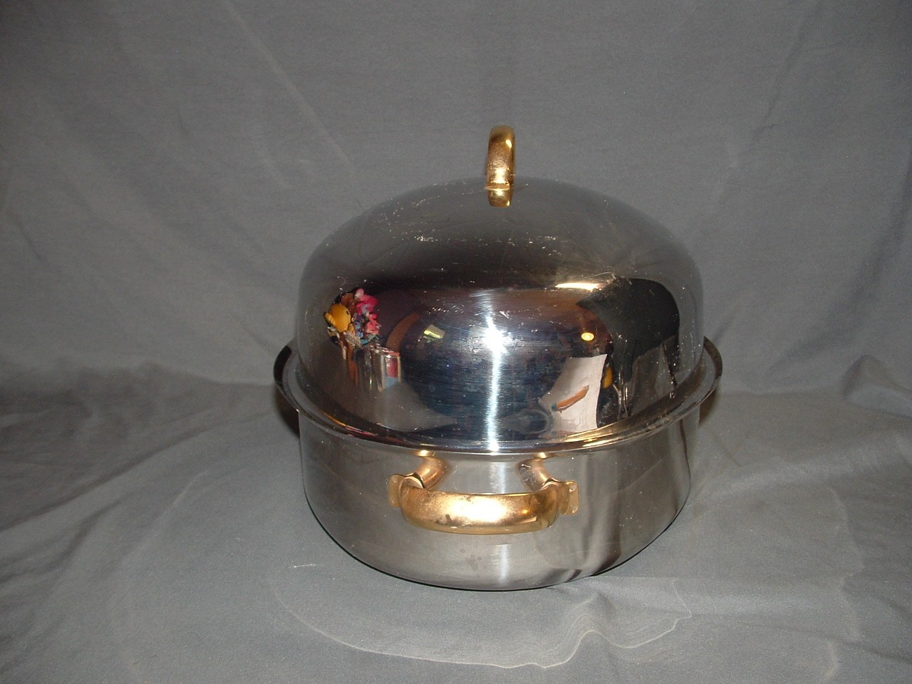 16.5″ Command Performance Gold 18/10 3 Ply Stainless Steel Oval Roasting Pan