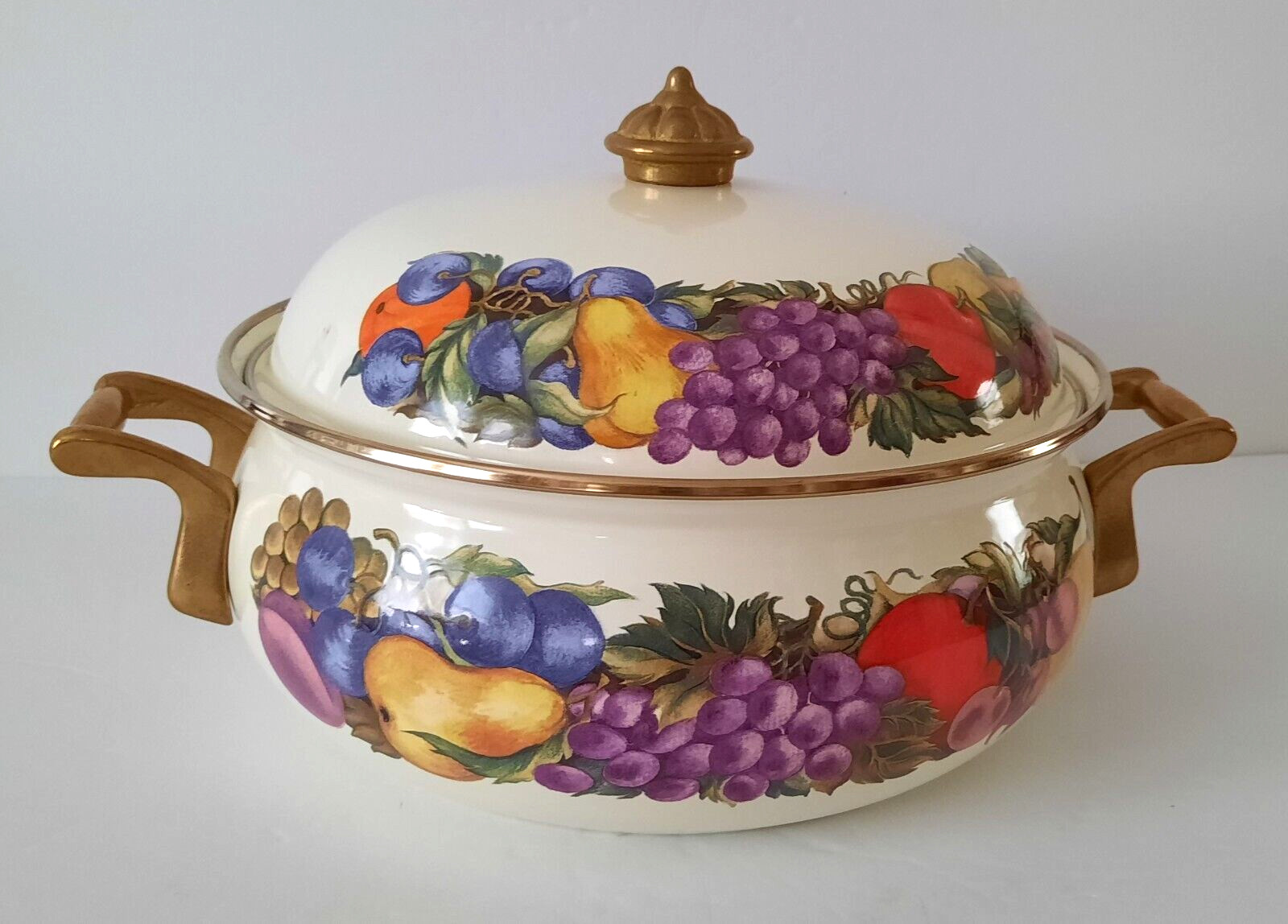 Cornucopia Enamel Covered Dutch Oven Stock Pot Brass Handles Fruit 2.5 Qt.