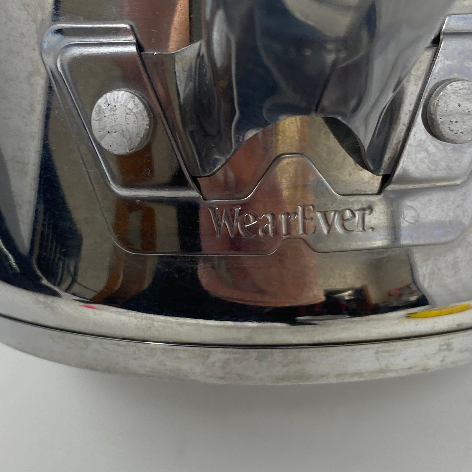 WearEver Saucepan 1.5 Quart Silver Good Stainless Steel Dual Pour Spout