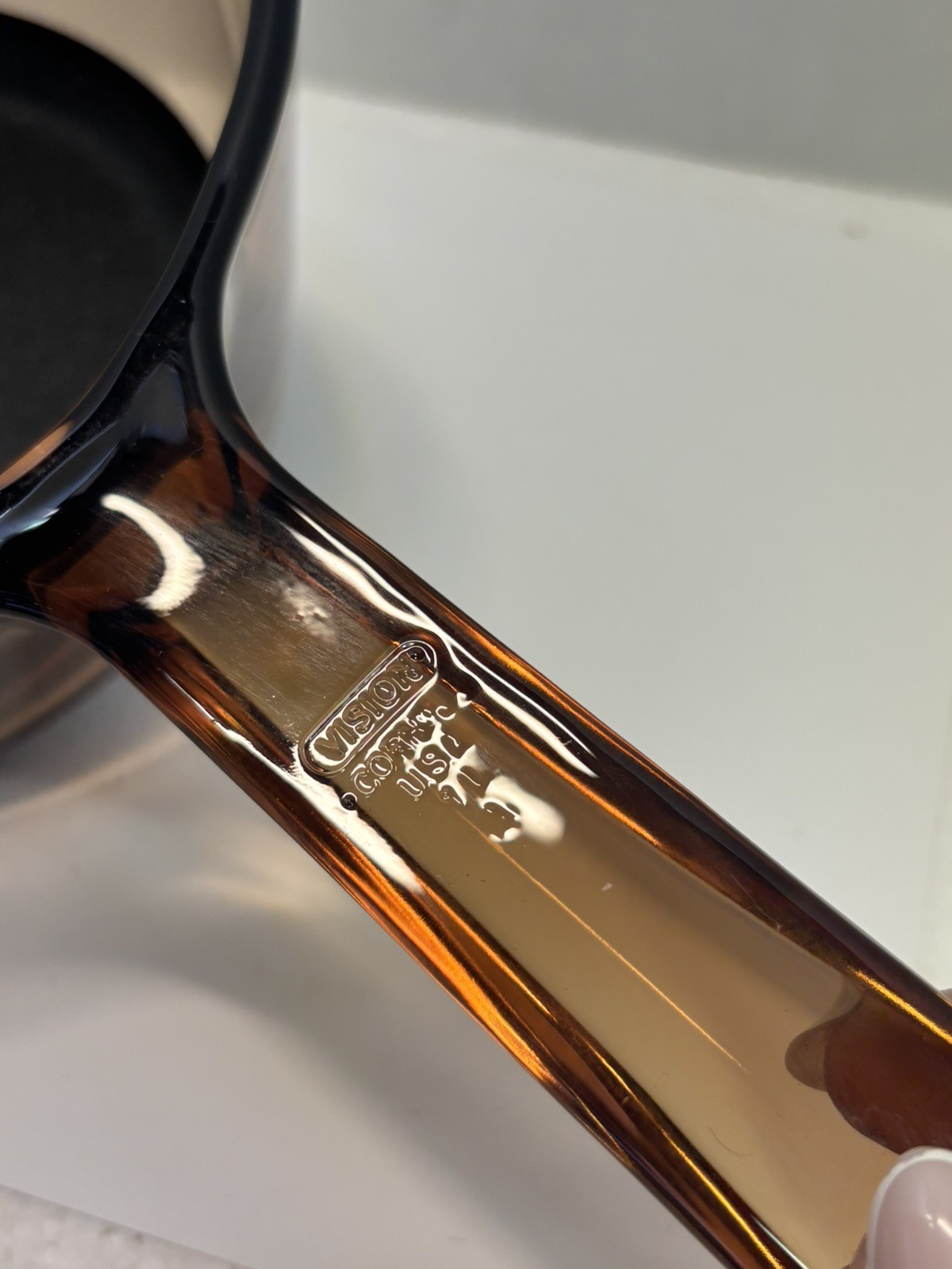 CorningWare Vision 1 Liter Amber Glass Sauce Pan w/Spout. Non-stick Surface
