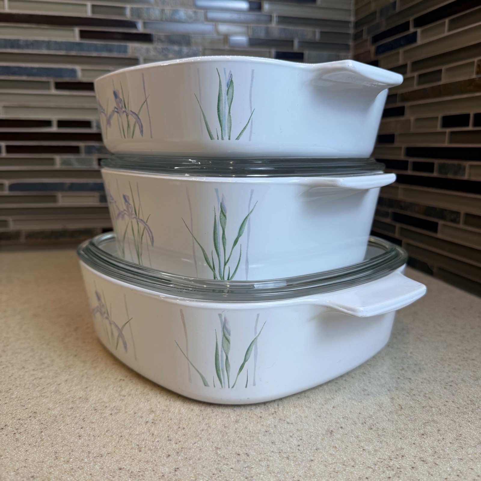 VTG Corning Ware Shadow Iris Casserole Dish 5pc Set w/ 2 Lids 1L, 1.5L, 2L