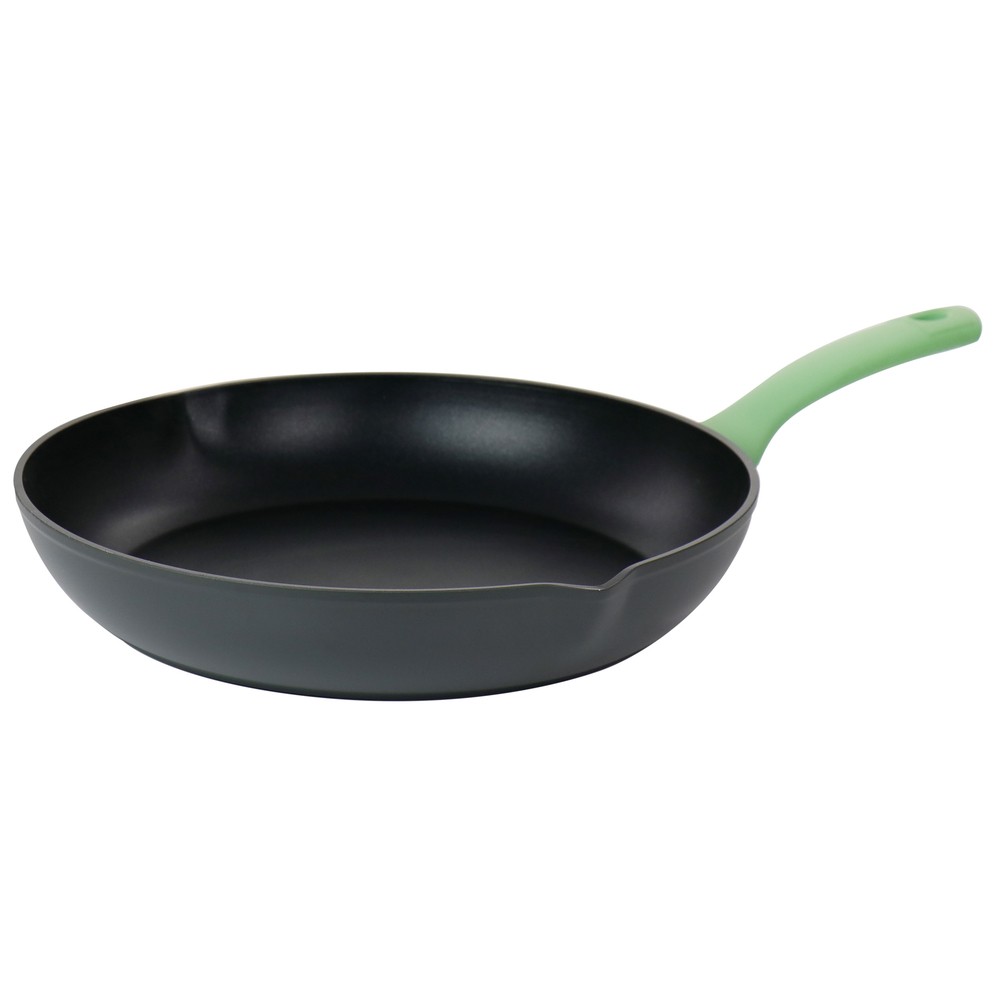 Oster 127541.01 Rigby 9.5 Inch Aluminum Nonstick Frying Pan In Green Pouring