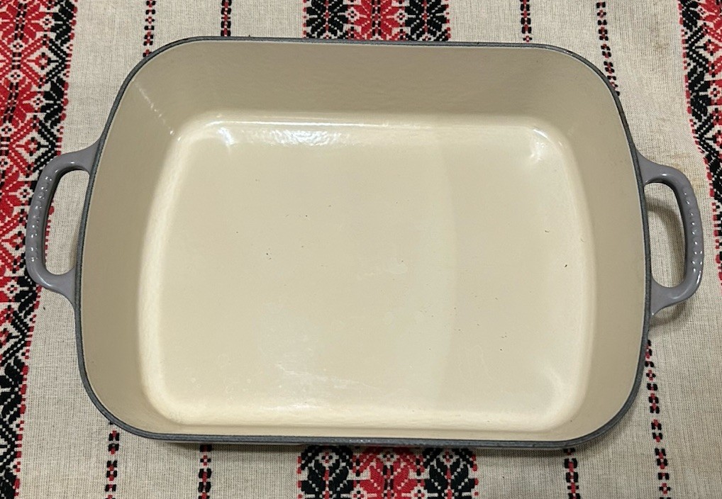 Le Creuset Cast Iron Roaster – 5 1/4 Qt – Flint Oyster