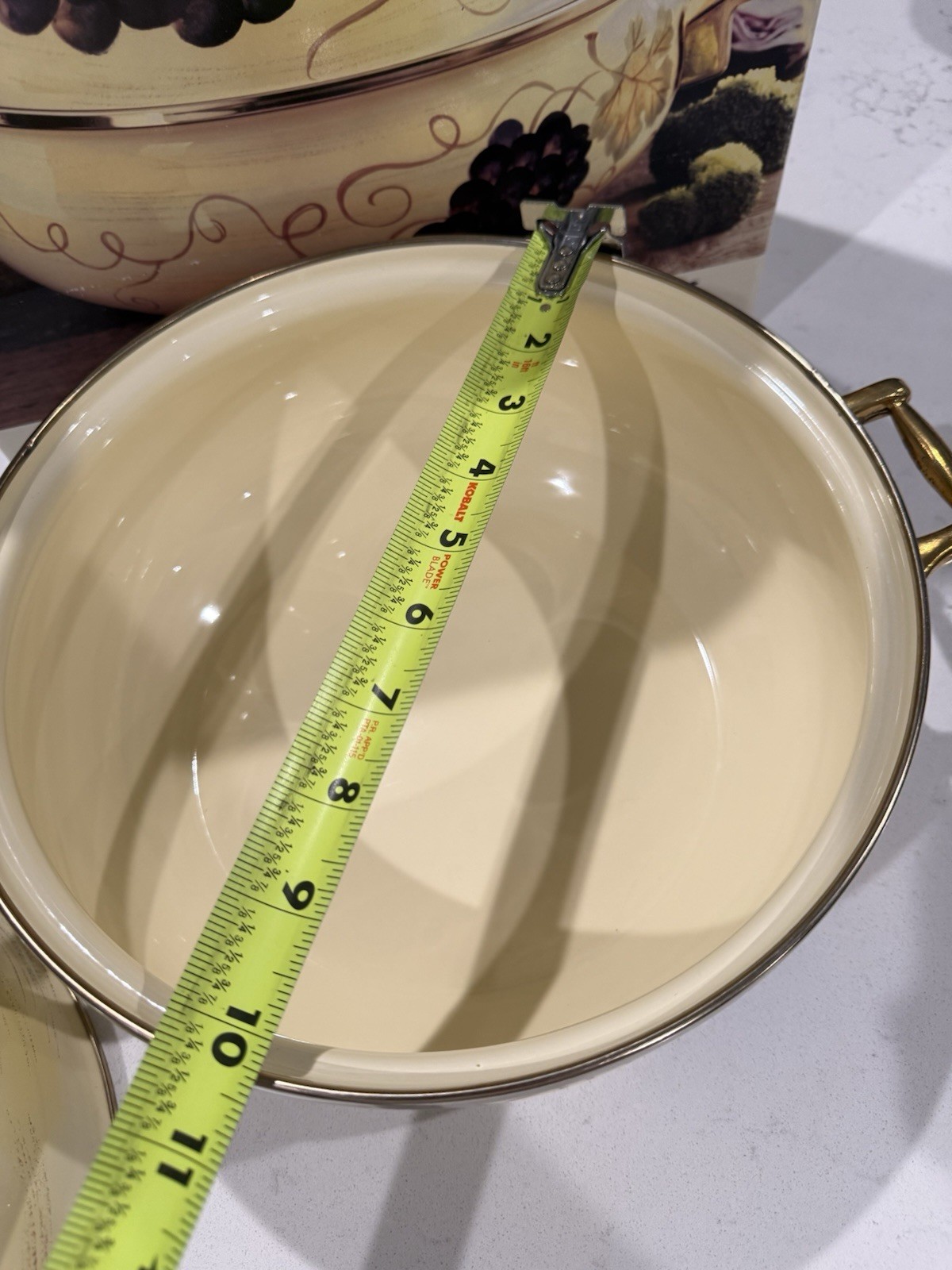 Philippe Richard 5 Quart Round Covered Dutch Oven Casserole With Lid Grapes New