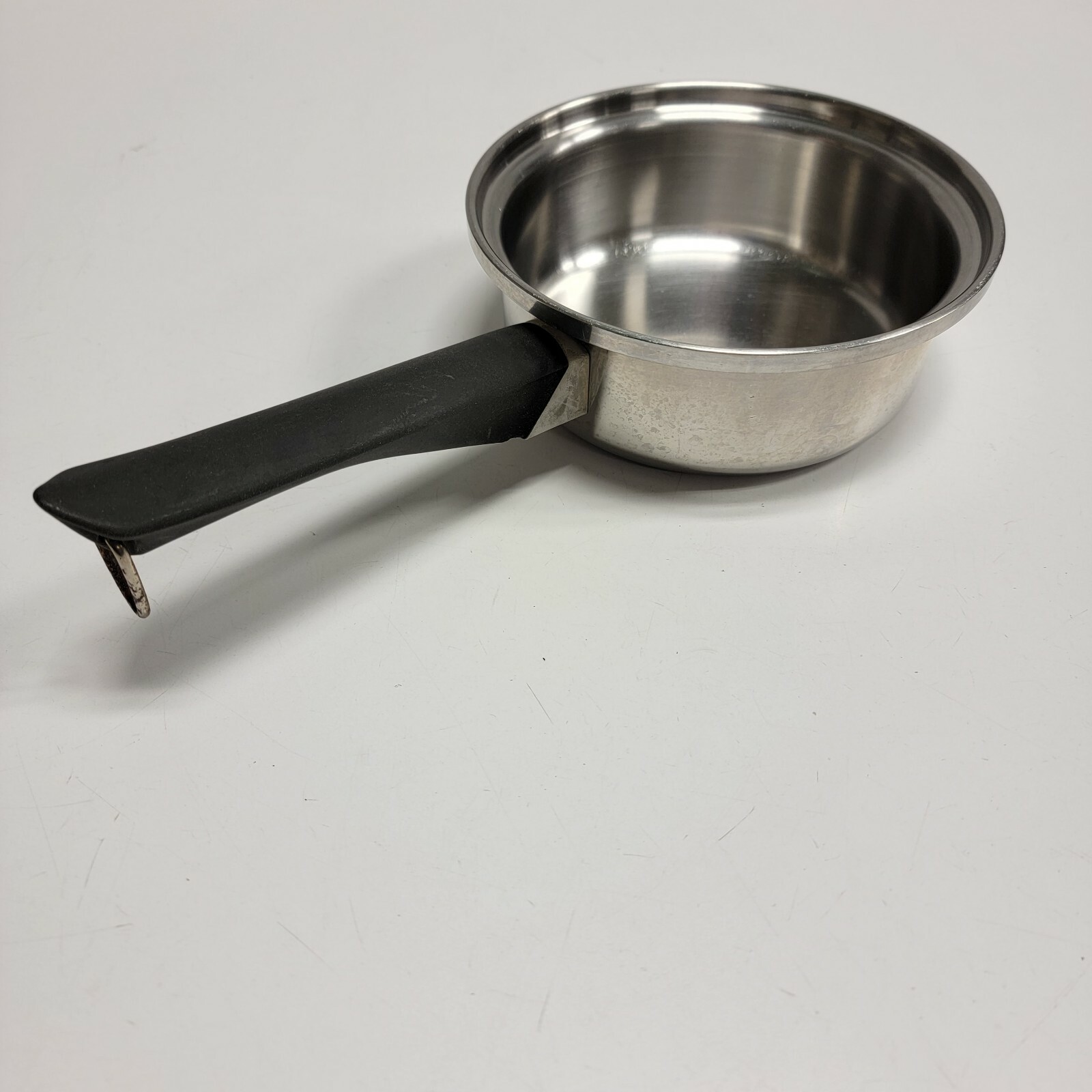 Amway Queen 3-Ply 18/8 Stainless Steel 6 1/2 x 2 1/2 tall pan