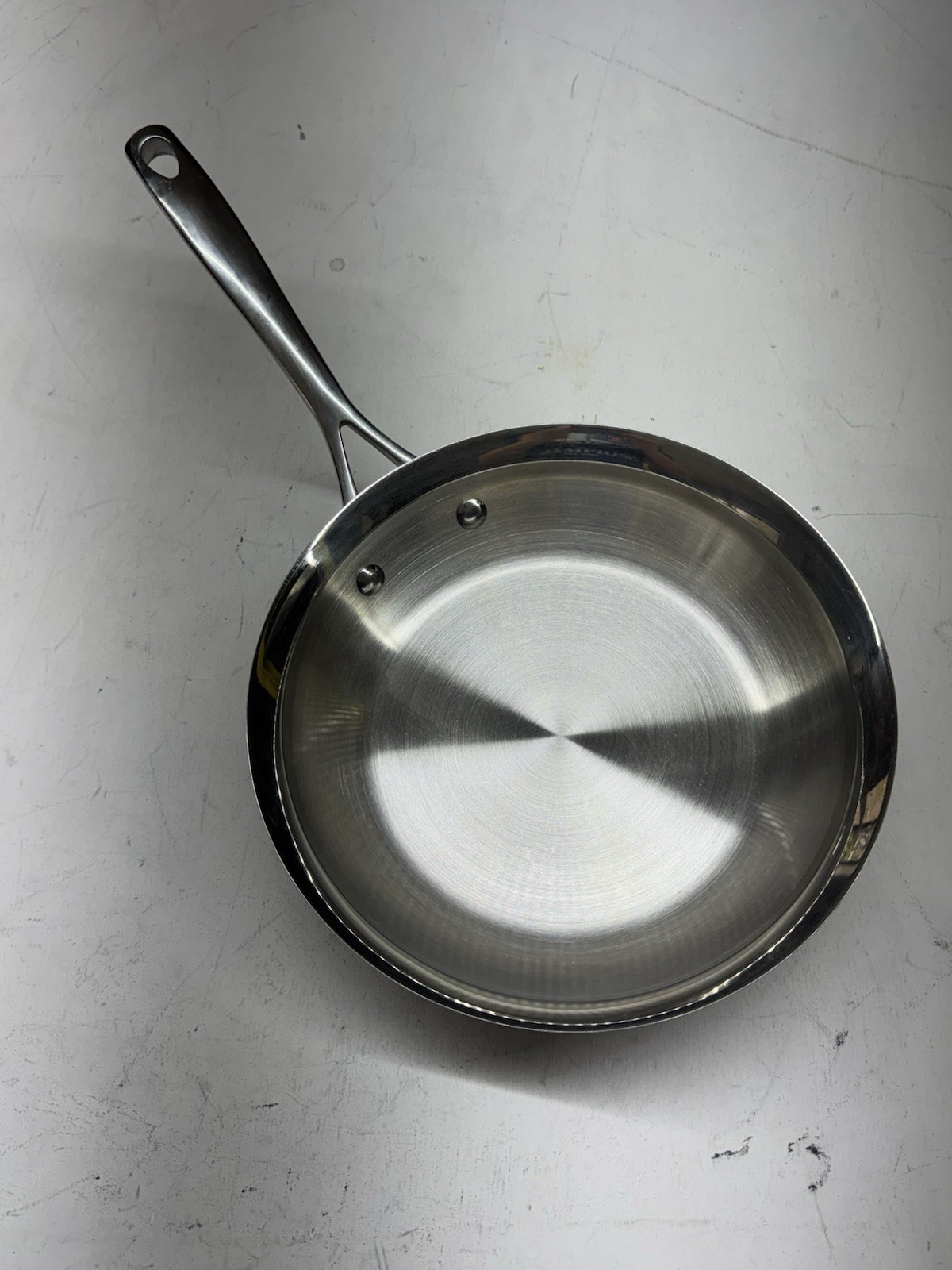 Kirkland Signature Professional Quality 10.24” Stainless Steel Skillet Thailand