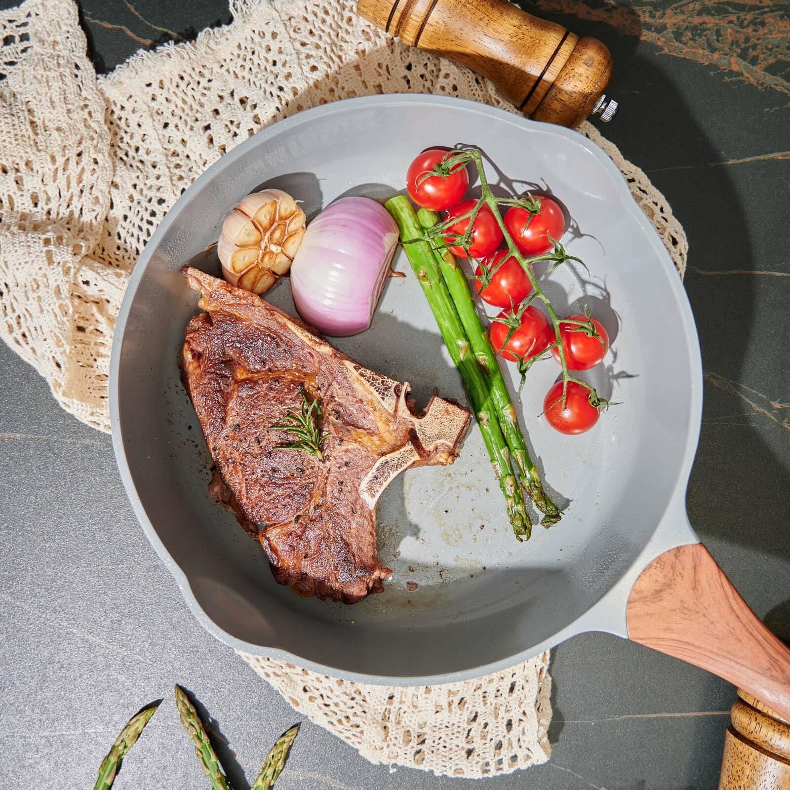 Nonstick Frying Pans With Lid, 11 Inches Skillets Deep 11inch, White