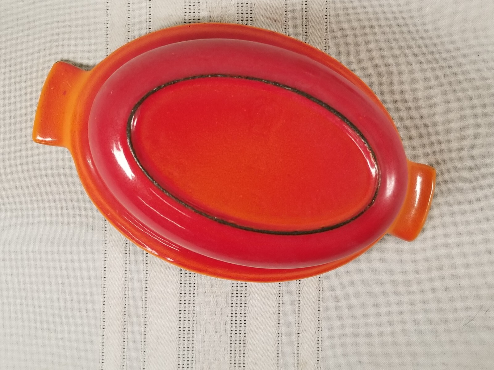 VINTAGE RED ENAMELED CAST IRON COCOTTE WITH LID BELGIUM 16-E 26 N F.E BELGIUM