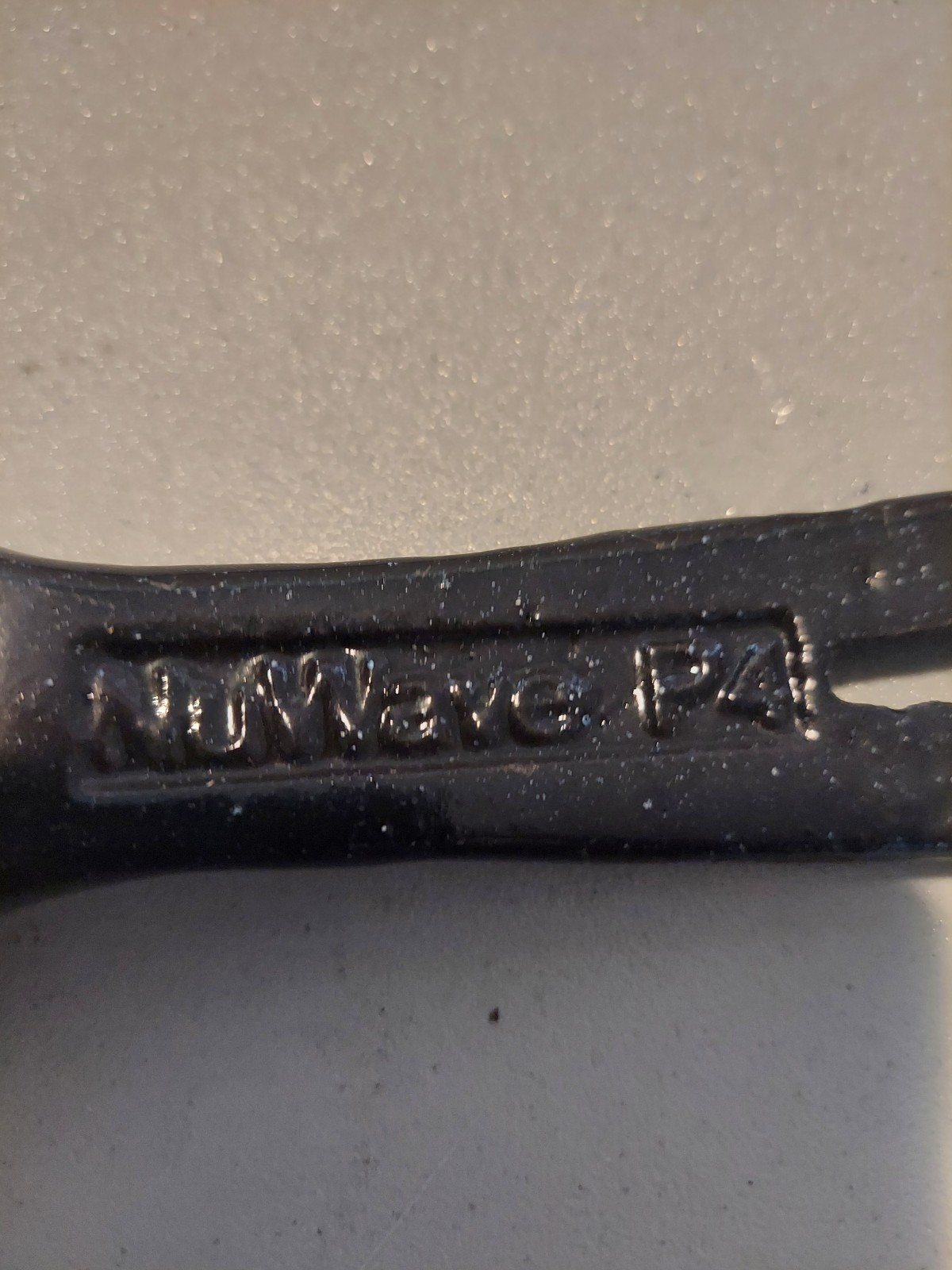 NuWave 2 pcs. Cast Iron Griddle 10.5″ Rd. & Cast Iron Grill #31104A 16.5″L