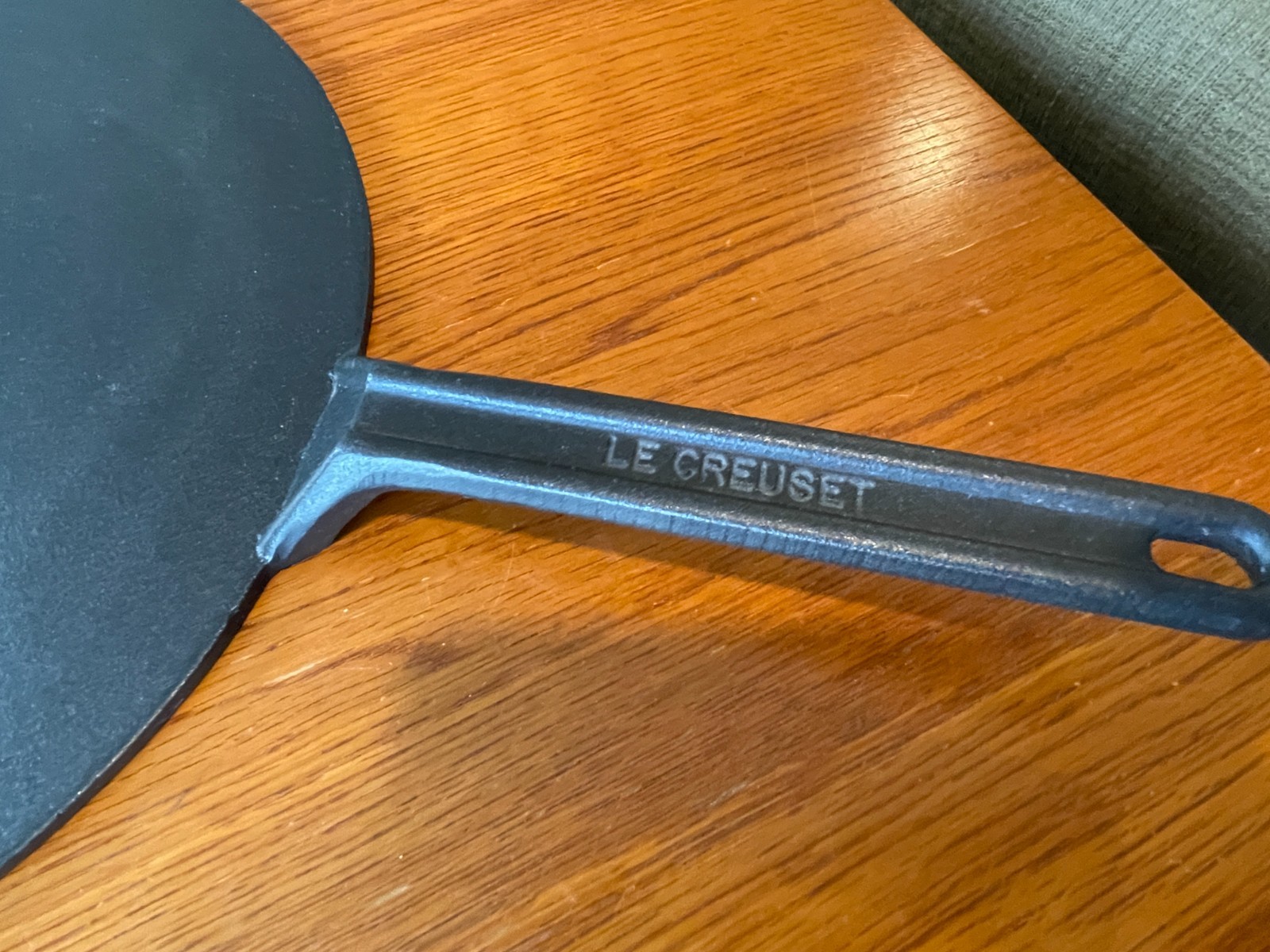 Le Creuset Crepe Pan Cast Iron 32 / 12.5″ Matte Black Flat Griddle Skillet NWOB