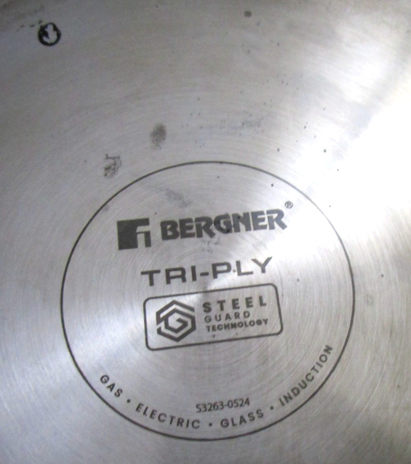 Bergner Tri-Ply Steel Guard Non-Stick Flat Fry Frying Pan Skillet 10″ interior