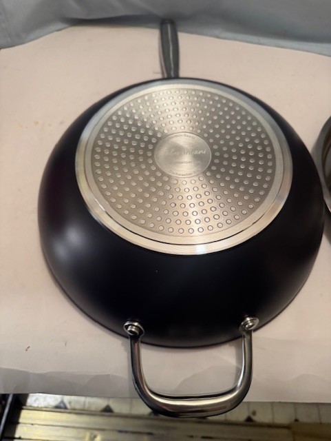 JUMBO 5 QT SAUTEING/ FRYING / STEAMER 12″ COVD PAN W/ STAINLESS STEEL INSERTS