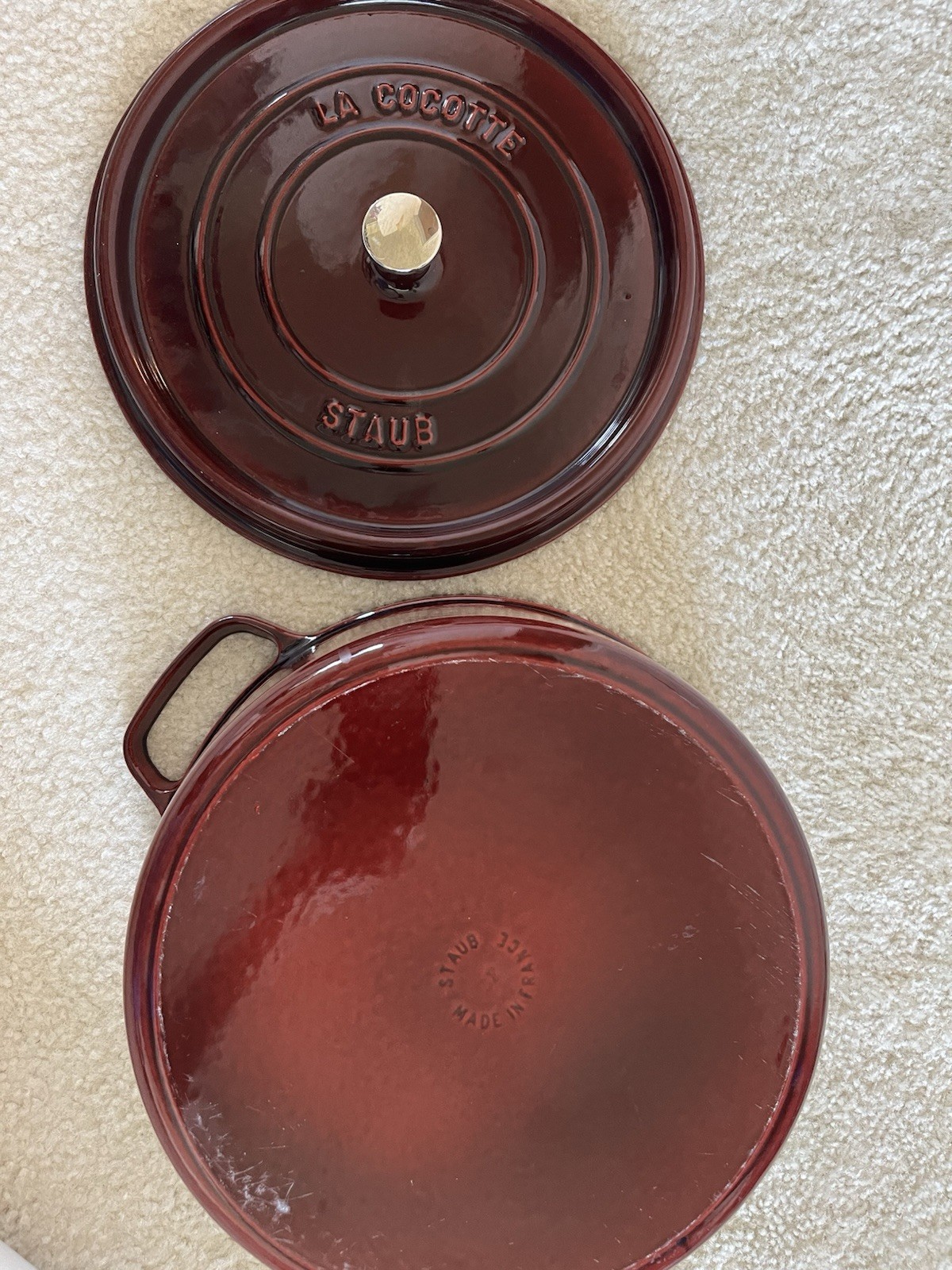 Staub La Cocotte Round Enamel Cast Iron Cocotte w/ Lid Burgundy