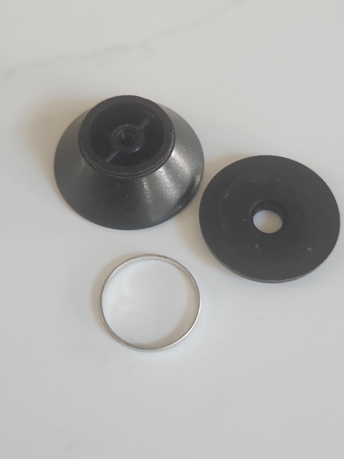 Amway Queen 2 1/4 inch diameter replacement handle / knob