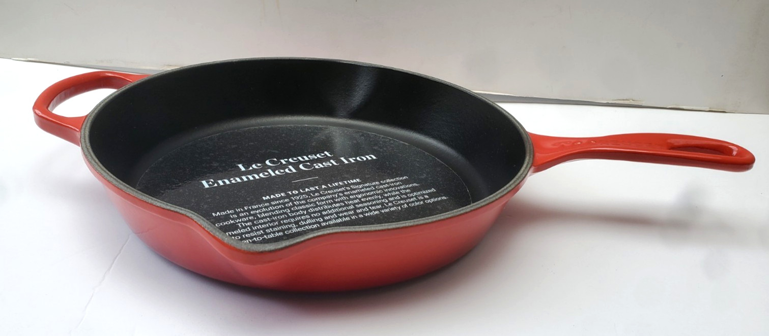 LE CREUSET Signature Enamelled Cast Iron Deep Skillet 10 1/4 Inch in Cerise Red