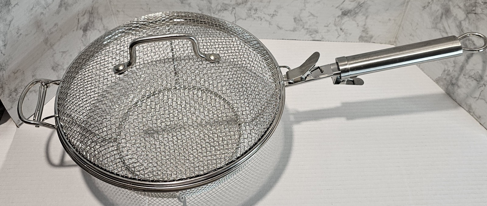Technique Deep Fry Basket With Handle & Locking Lid 11.75″ Diameter