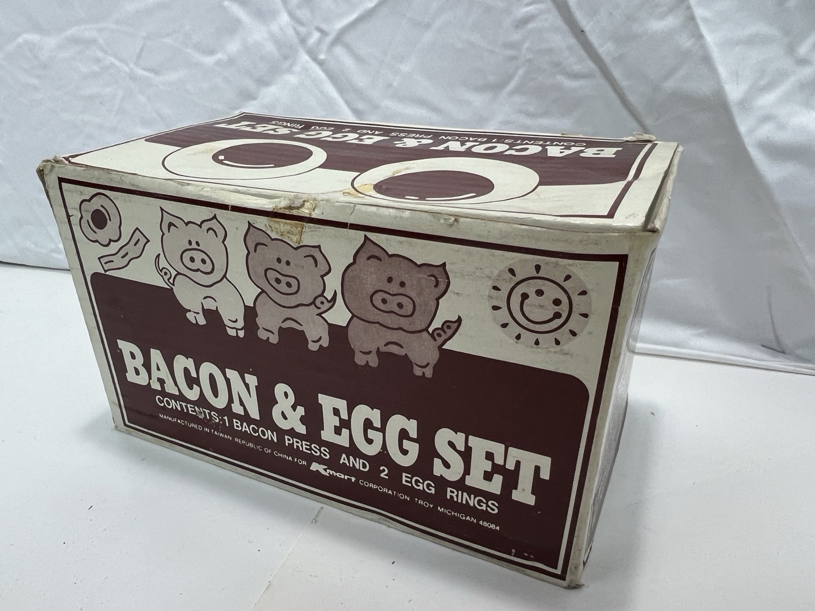 Bacon Press Egg Set Three Little Pigs Vintage New Open Box 9614