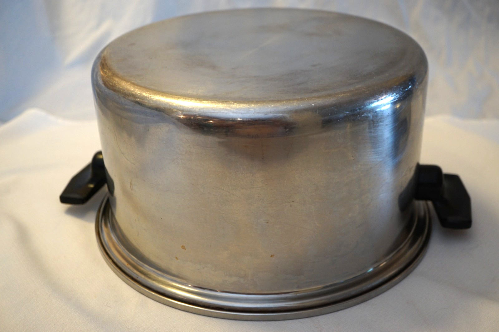 CARICO STOCKPOT 8 QUART W /2 LIDS REGULAR & DOME STAINLESS STEEL MADE IN USA