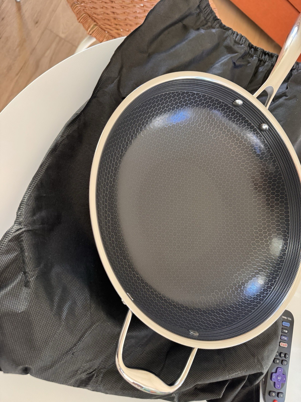 Brand New Hexclad Nonstick 12 Inch Wok