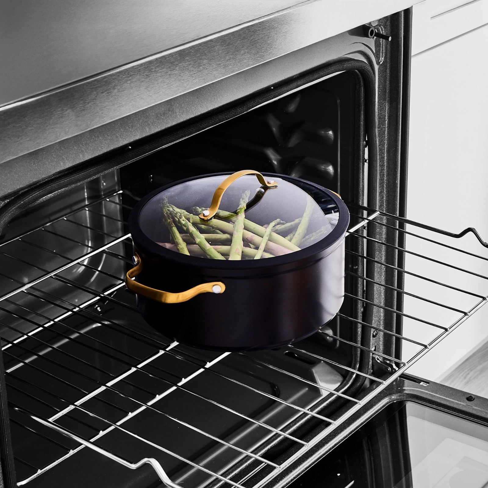 Thyme & Table 5 Qt Non-Stick Stock Pot with Glass Lid in Black & Gold, Signature