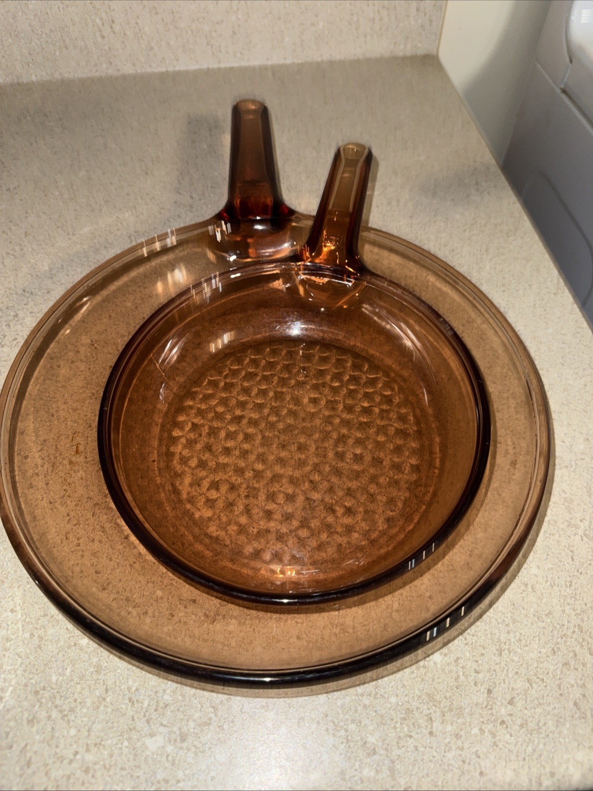 2 -Corning Ware Visions Amber Pyrex Glass 10 & 7″ Waffle Bottom Fry Pan Skillet