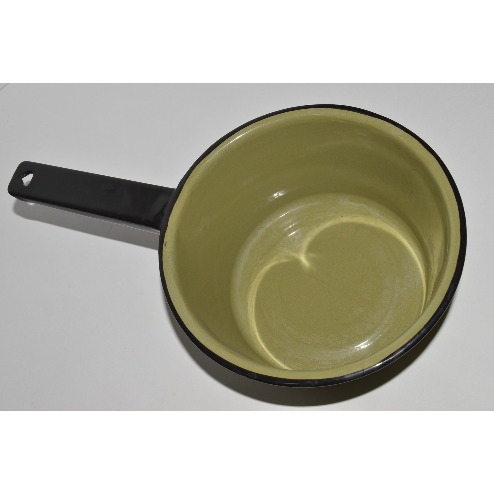 Vintage Set of 3 Avocado Green Enamel Saucepan, 1970s Kitchen, Metal Saucepans