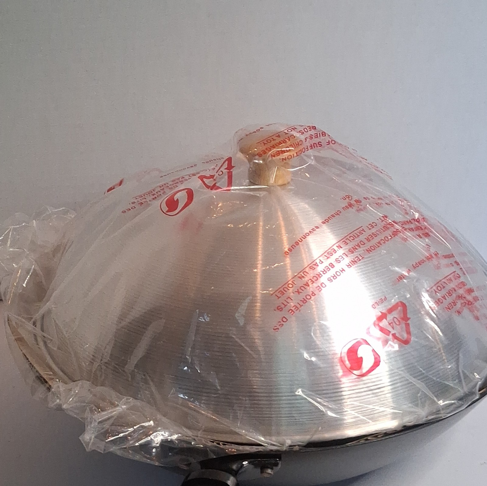 Joyce Chen Pro-Chef 14″ Non-Stick Wok Set w/ Lid, Steam & Deep Fry Racks