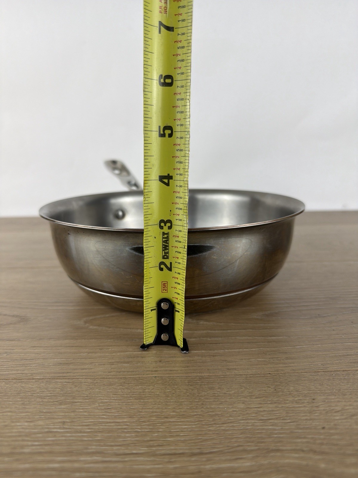 All-Clad Williams Sonoma 8.6″ Copper Core 2Qt Deep Saute Pan helper handle