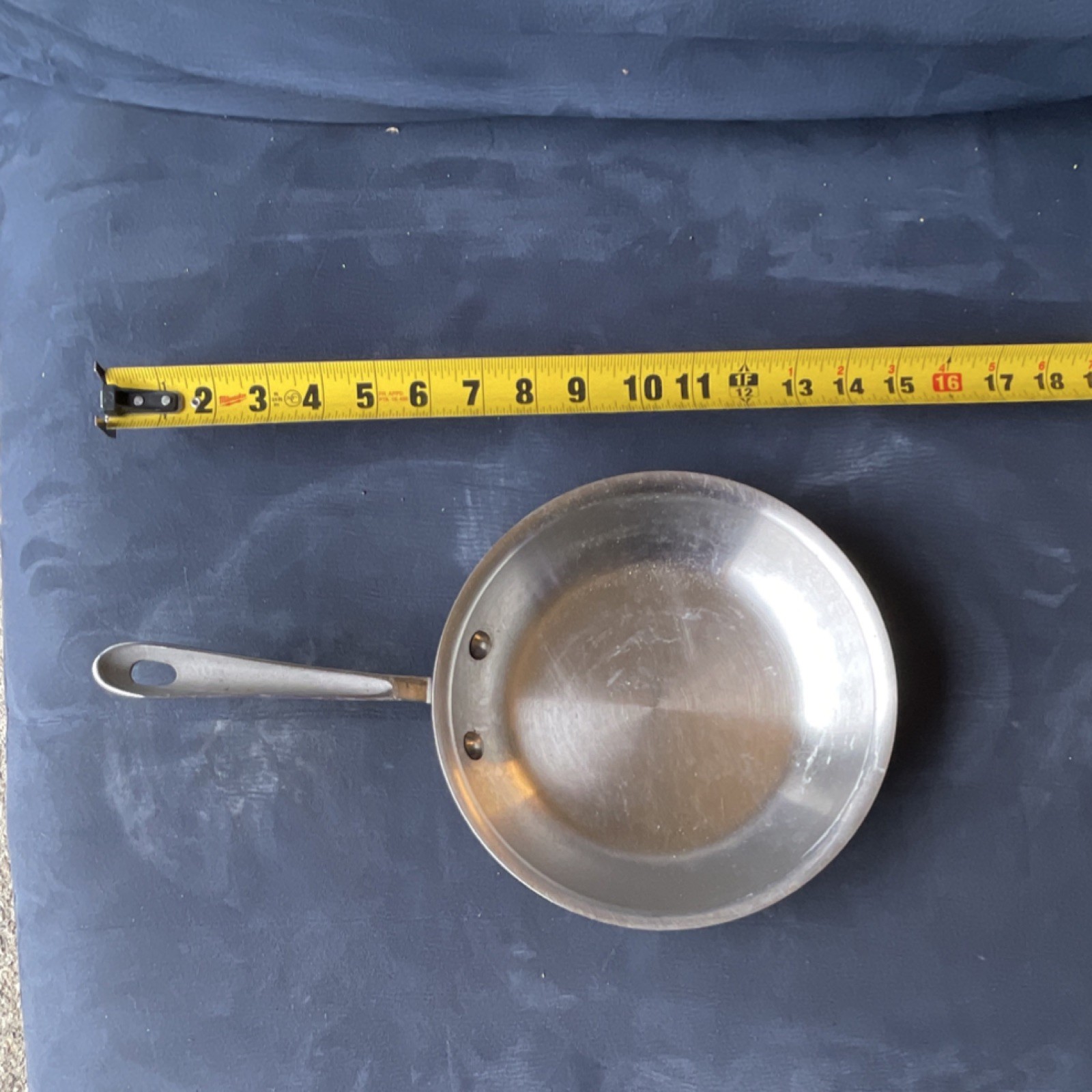 All-Clad Round Frying Pan Stainless Steel 8 in Silver Long Handle Gas/Electric
