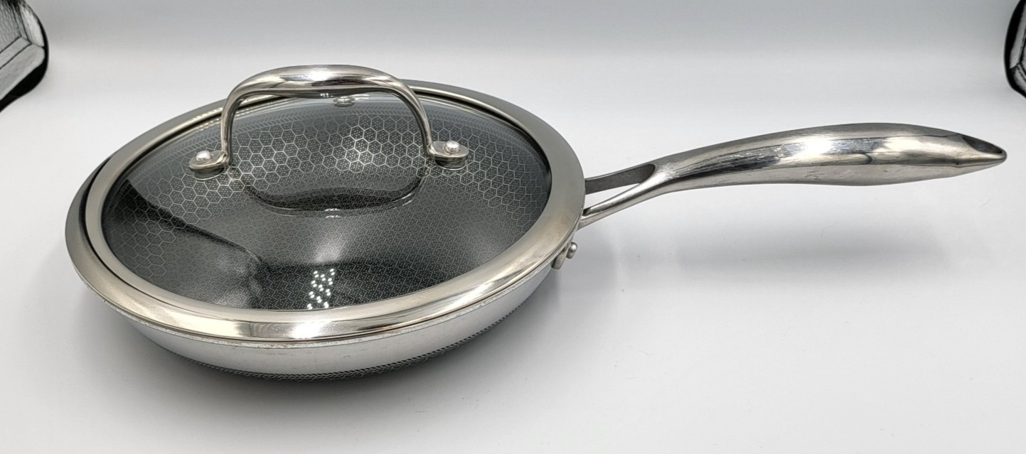 HexClad 8″ FRYING PAN with LID 8-Inch 8 Hybrid Non-Stick – Used Good Condition