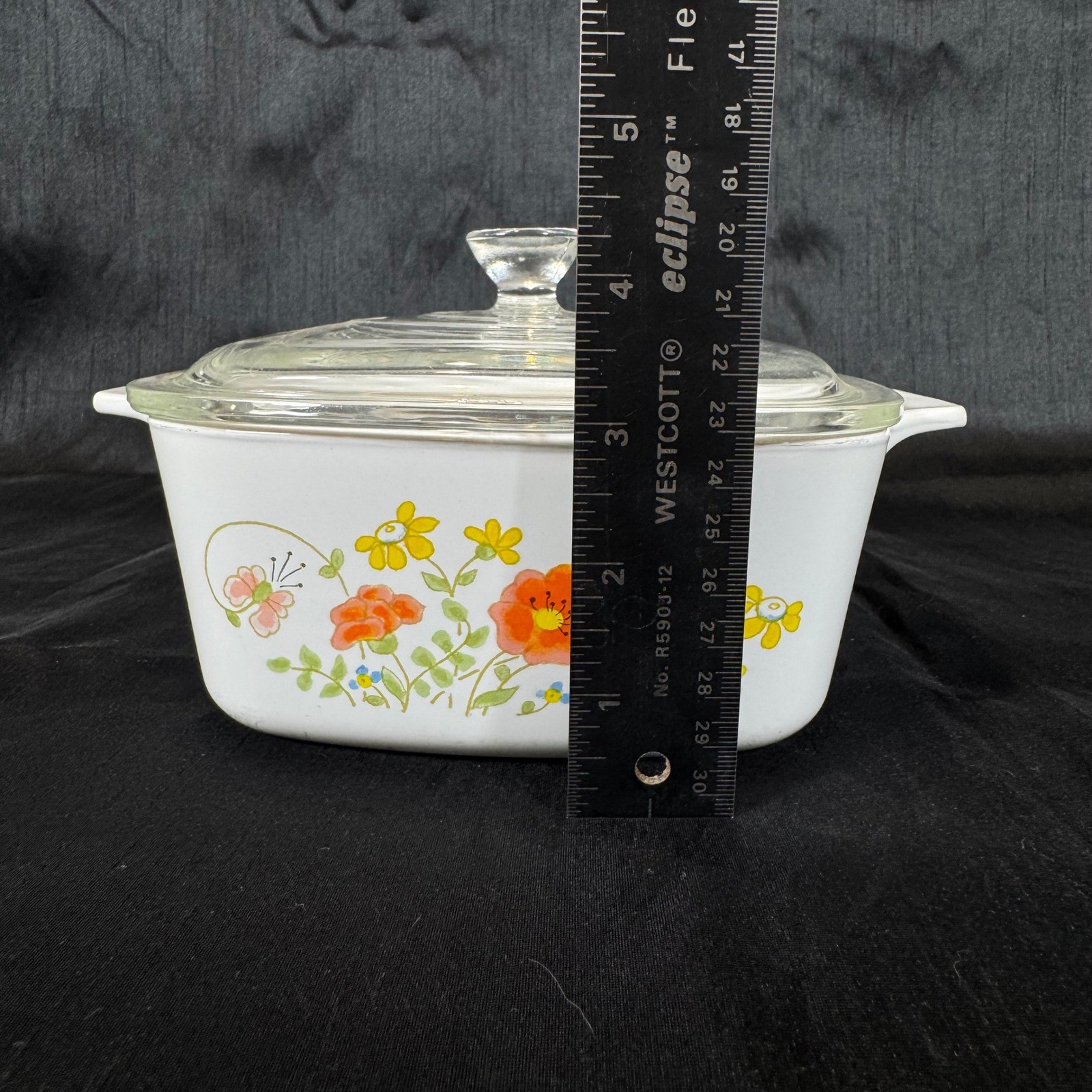 Corning Ware Wildflower A-1 1/2-B Casserole Dish w Glass Lid 1.5 Quart Vintage