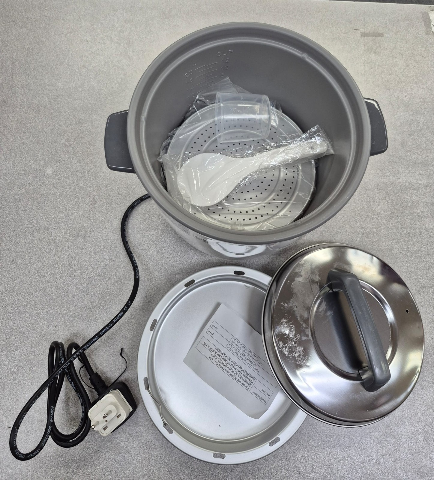 PANASONIC Rice Cooker SR-W22FG 220v