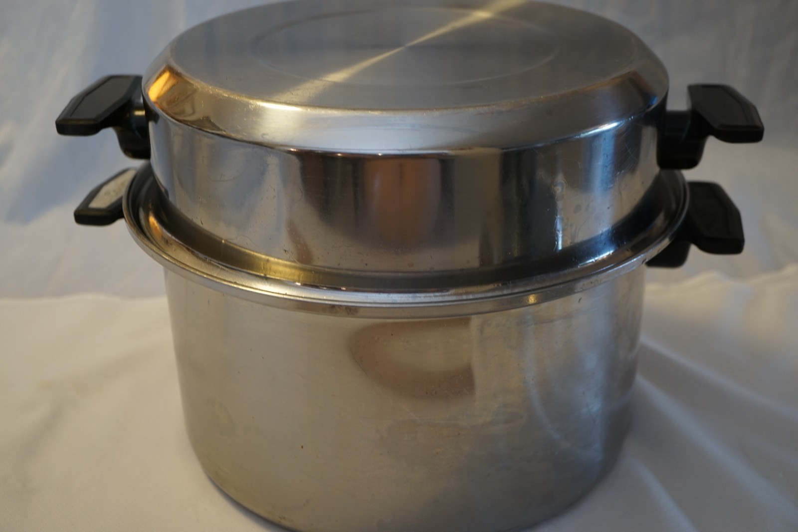 CARICO STOCKPOT 8 QUART W /2 LIDS REGULAR & DOME STAINLESS STEEL MADE IN USA