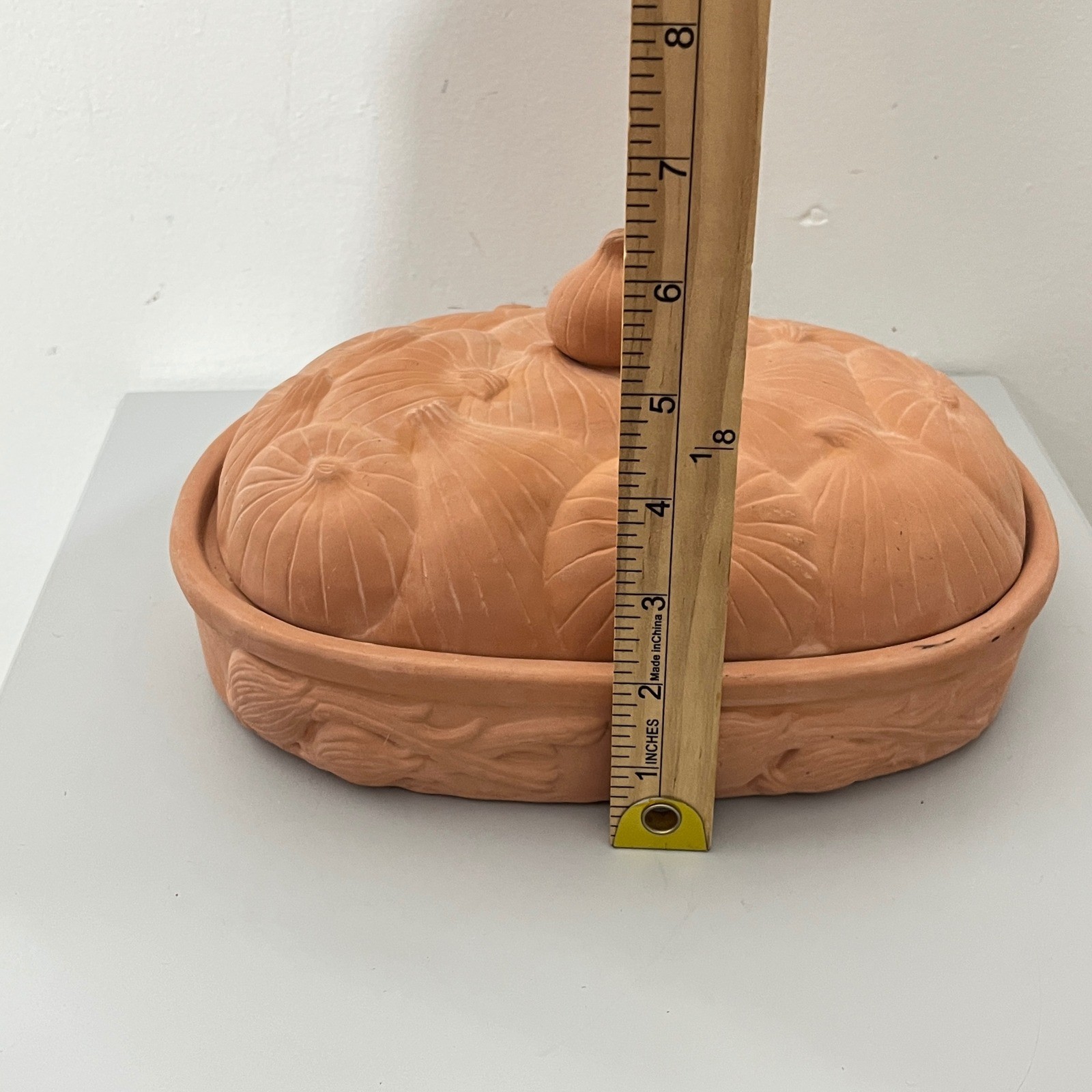 Boston Warehouse Terracotta Onion Baker Orange Vintage 1994 Embossed
