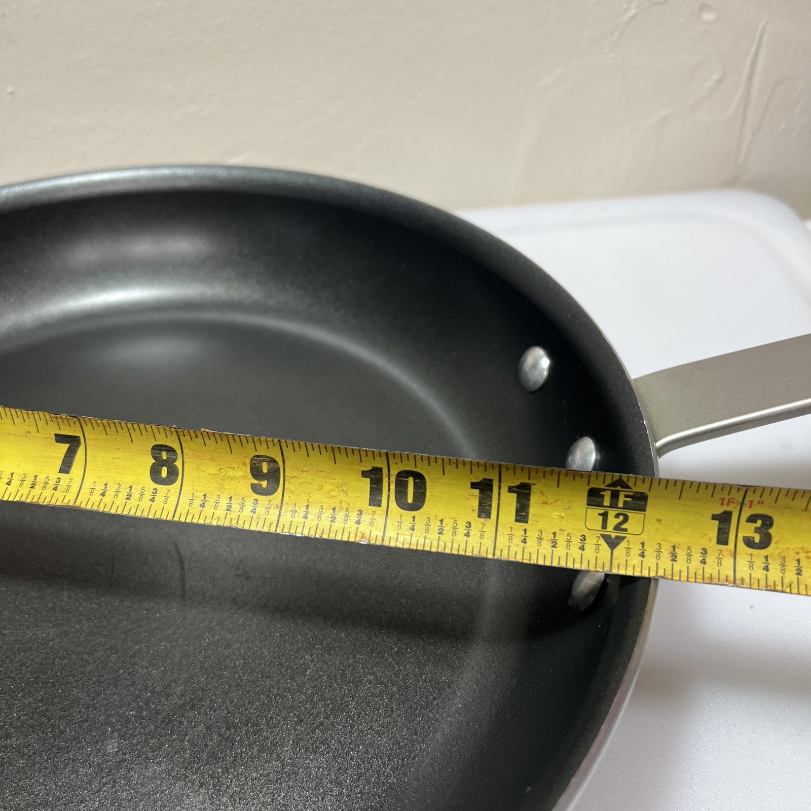 Member’s Mark 12″ Nonstick Restaurant Fry Pan