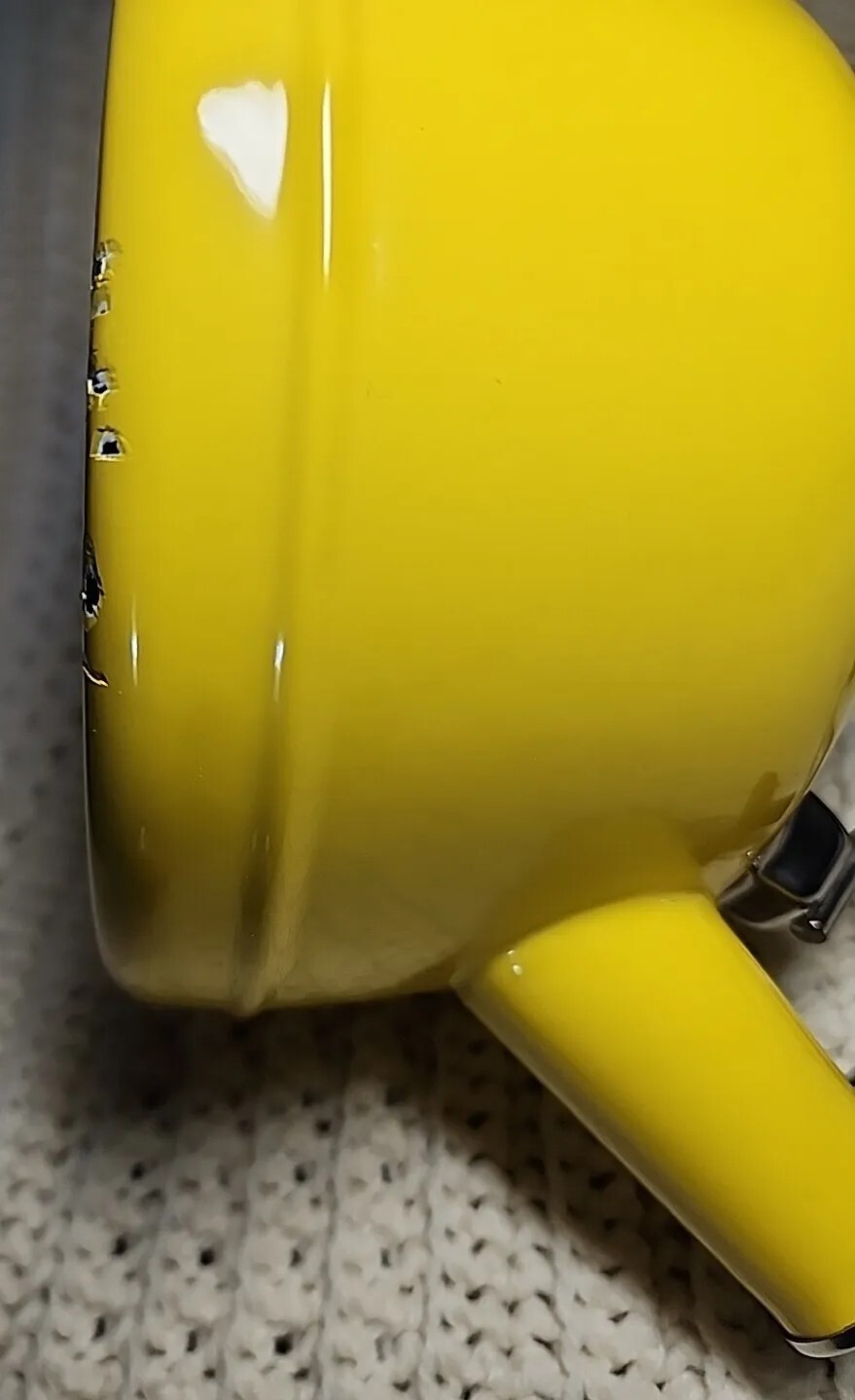 Chantal Teapot Kettle Enamel Steel Canary Yellow 1.7 Quart Read Flaw Limited Ed