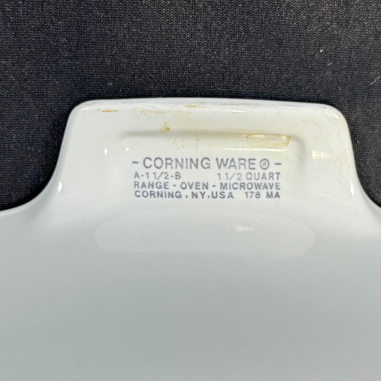 Corning Ware Wildflower A-1 1/2-B Casserole Dish w Glass Lid 1.5 Quart Vintage
