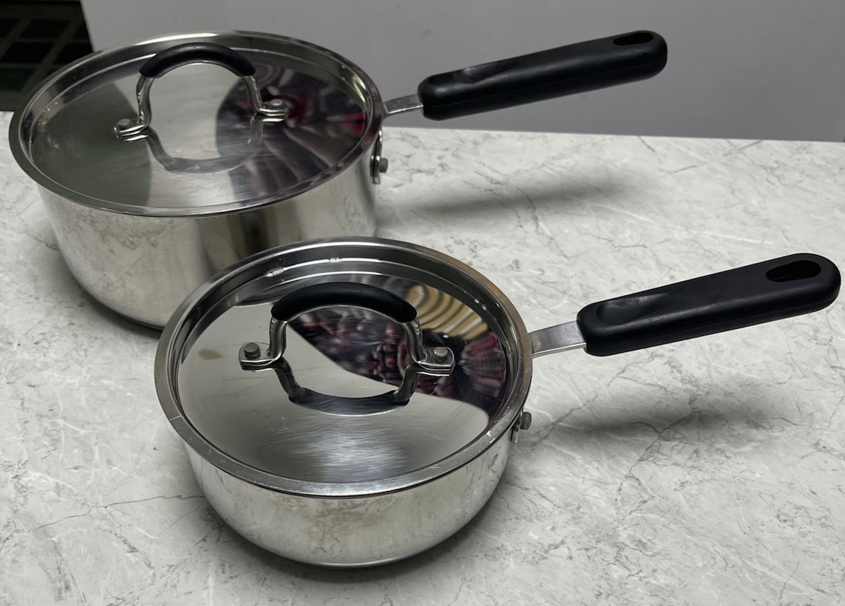2 Stainless Steel 1L & 2.5L Cooking Pots Saucepans Unbranded