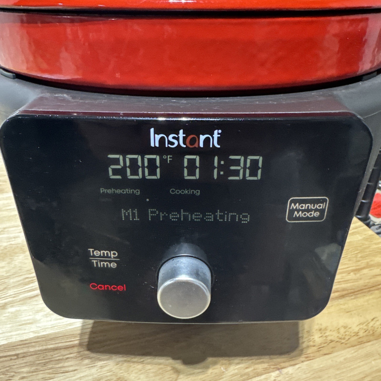 Instant Precision 6-qt Enamel Cast Iron Electric Dutch Oven Red – DOMC6001