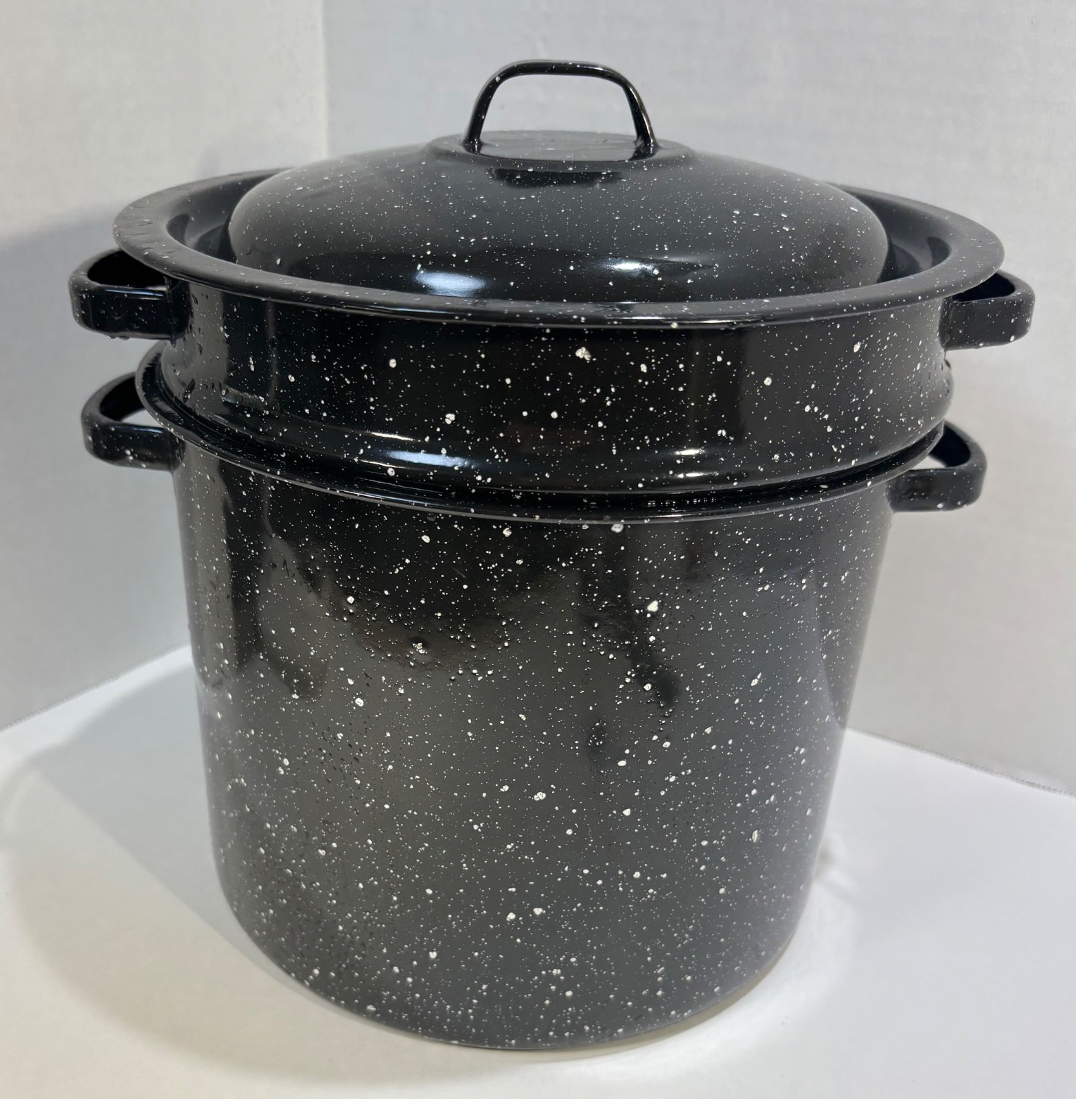 Black Speckle Enamel Ware Graniteware 9” Stock Pot & Strainer with Lid 6 Qt