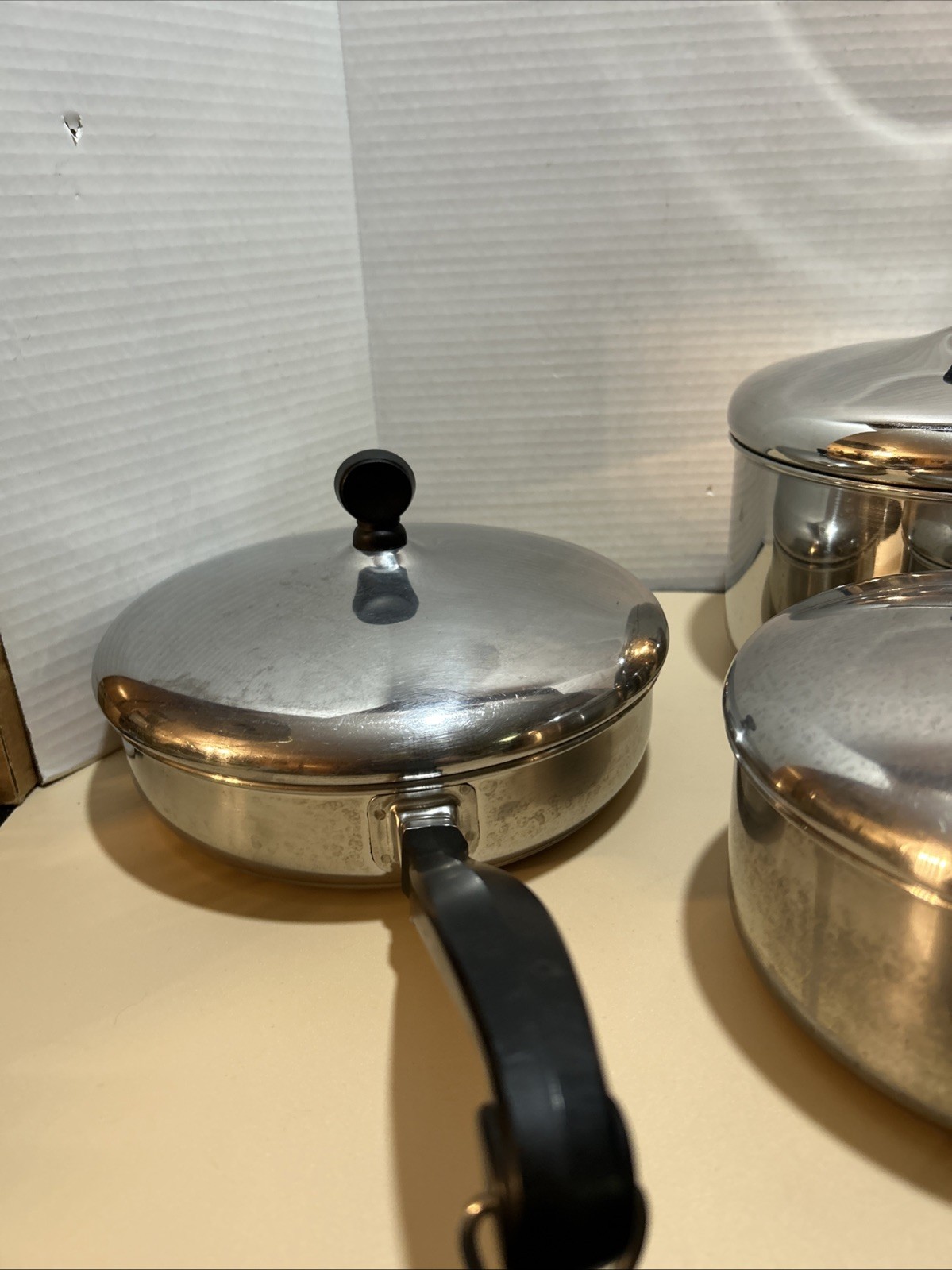 6 Piece Farberware Set Of Aluminum Clad Stainless Steel Pots And Lids