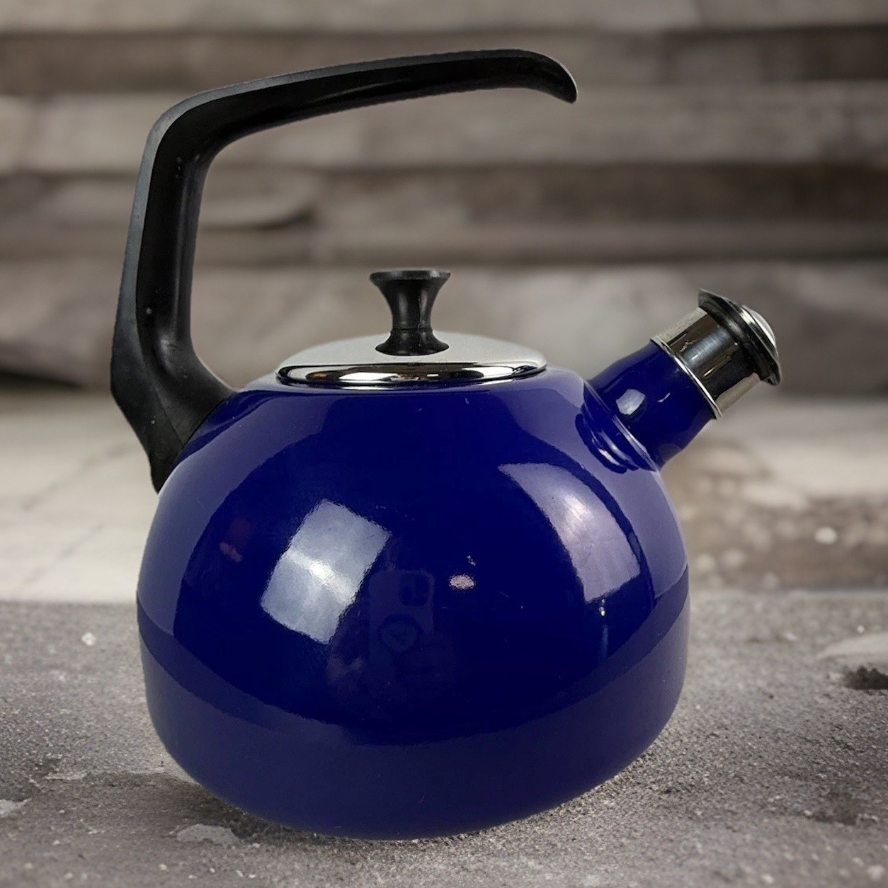 ONEIDA Tea Kettle Aegean Sea Blue Porcelain Steel Spain LOUD Whistling Cobalt