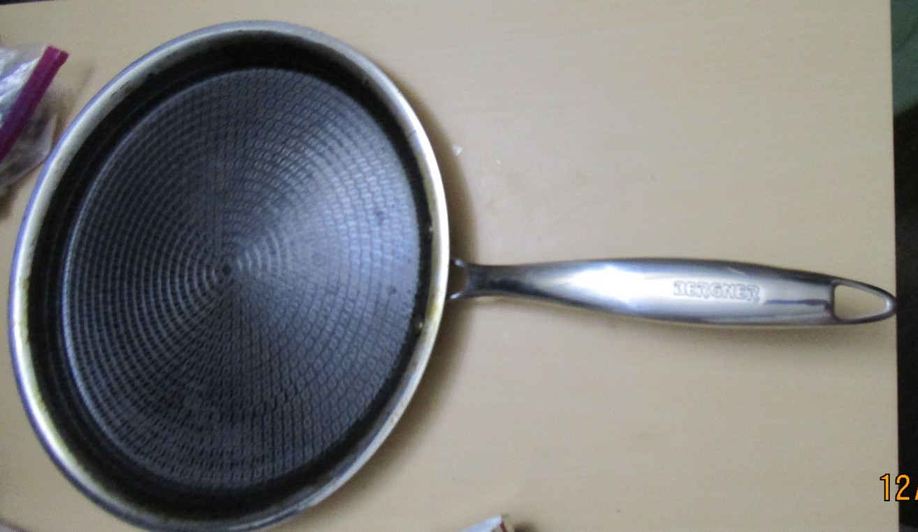 Bergner Tri-Ply Steel Guard Non-Stick Flat Fry Frying Pan Skillet 10″ interior