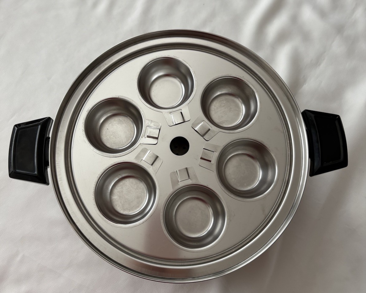 Kitchen Craft West Bend Stainless Steamer Strainer 6 Cup Egg Poacher Set⁠